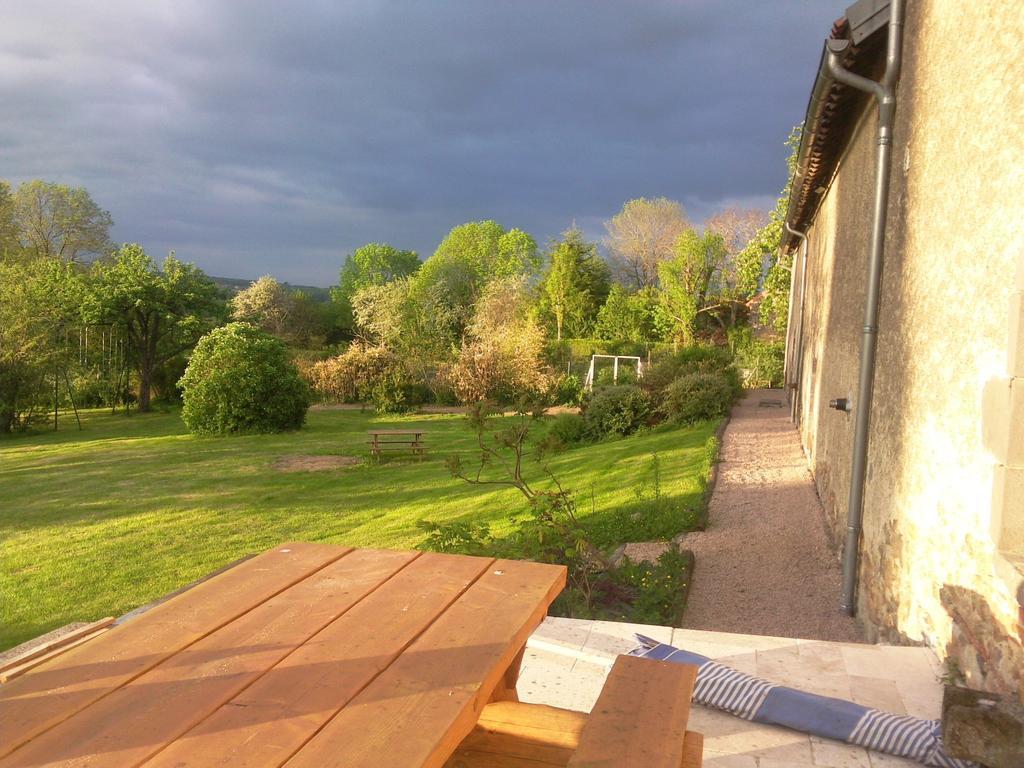 Domaine Des Maillets Bed & Breakfast Blot-l'Eglise Exterior photo